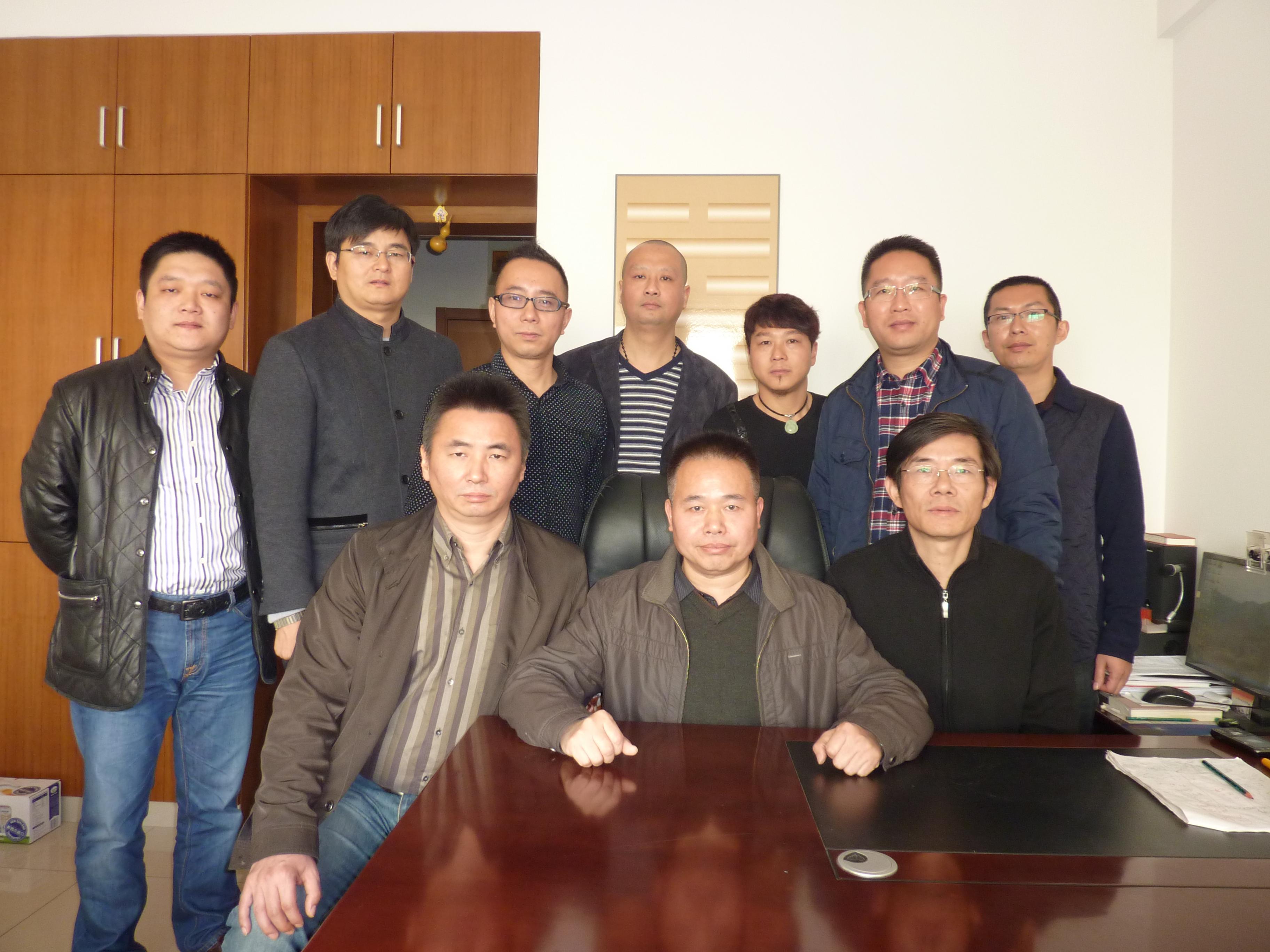 点击放大鼠标滚轮控制大小